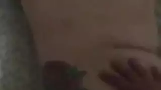 في سن المراهقة الآسيوية مع كس الشعر ، جوع كيكو من أجل الديك في الجزء الخلفي من السيارة.