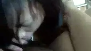 تحاول امرأة سمراء آسيوية لطيفة ممارسة الجنس الشرجي مع صديقها وتحبه أكثر مما توقعت