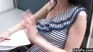 جلسة اللعنة السريعة مع مراهق صغير في مكان العمل (البديل ممارسة الجنس السريع مع شاب صغير في مكان العمل)