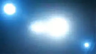 مدمن اثنين من السيدات صغيرتي للغاية على وجود الكثير من الجنس، بينما وحده في المنزل.