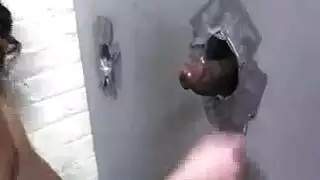 ثلاثة شباب أسود، بلير وليامز، إليزا جين واشلي العنبر يمثلون مجموعة من ثلاثة أشخاص مع وظيفة ضربة.