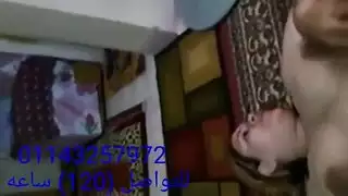 لبوة مصرية مربربة تتناك من ترزي حريمي في شقته ويرفع رجولها ويشمطها الزب المتين