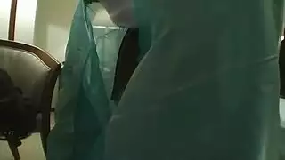 حصلت الفاسقات الحلوة على الكثير من المال لامتصاص العديد من الديوك السوداء أمام الكاميرا