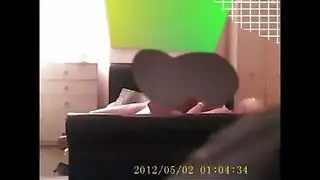 سيدة شابة مثيرة تحب أن تشعر بالنقود ، خاصة إذا كان ذلك سيحفزها على صنع فيديو إباحي