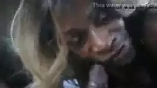 تتمتع بروكلين رائعتين كما لم يحدث من قبل، في حين أن الرجل الأسود هو لعق بوسها المثالي.