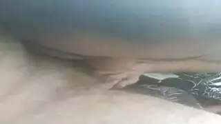 جاء أعز أصدقائي اليوم ليعطيني اللسان
