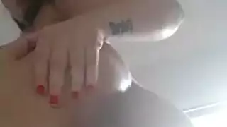 تقضي راقصة القطب المثيرة ، دانا ديرموند ، أحد أفضل أيام حياتها مع وكيلها