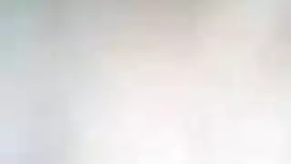 في سن المراهقة الروسية لا يستطيع التعامل مع آلام الاضطرار إلى امتصاص الديك الصلب الصخور.
