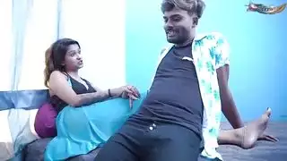 الخطوة الهندية أخت الجنس الخام مع خطوة أخي عندما كانوا وحدهم في المنزل الفيلم الكامل