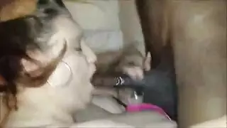 زوجتي وابن زوجها وقتا ممتعا
