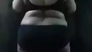 منقبة تعطي كسها لحبيبها حتى ينيكها و يحفره بالزب و يجعلها تصرخ من الشهوة