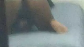 جاتا لافيا هي امرأة سمراء مفلس في سن المراهقة تحب أيضا الحصول على بوسها حلق مارس الجنس من الصعب