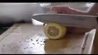 نزلت لانا رودس وقذرت مع موكلها لأنها أرادت إسعاده