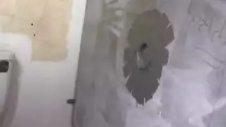 امرأة سمراء كبيرة ، حصلت نهر فوكس على جرعة اليومية من الجنس الشرجي من رجل وسيم