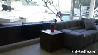 فاتنة شقراء في موحدة مثير، جينيفر الأبيض يحب ممارسة الجنس عارضة مع الرجال السود