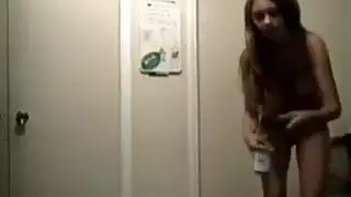 نيك اصغربنيه مع رجال