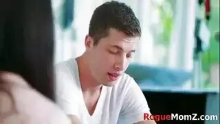 مفلس جبهة تحرير مورو الإسلامية عاهرة بالإصبع لها انتزاع أثناء الحصول على مطروقة