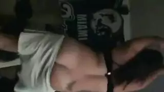 انتهى الرجل قرنية سخيف ابنة زوجته الساخنة ، بينما لم يكن أي شخص آخر في المنزل