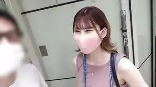 gonzo مع Gonzo مع Gonzo من Date Shinjuku. أظهر اللسان الخاص بك في السيارة وقذف في الفم. عندما تصل إلى الفندق ، مكبس مستمر مع وزرة عارية وظهر من الإغراء.