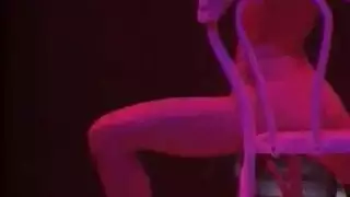 قدف ف الكس وحمل