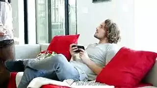 مغامرة جنسية جامحة مع أوستن وايلد: رحلة نجم إباحي