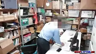 حلوى مزدوجة: فاي و واسب تمتعان فتحات كارولينا الحلوة
