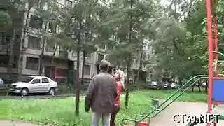 شاب هندي يضرب كاترين بقوة في مشهد إباحي صريح