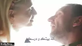 شخصية سلطوية تأخذ عذرية طالبة في جماع إباحي صريح