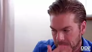 مص الكث والثدي