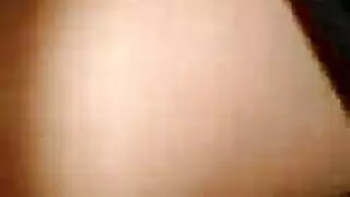 كارينا كابور ذات الصدر الكبير في مشهد بورنو بإيلاج مزدوج
