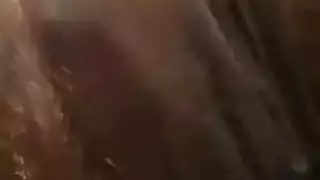 الفحل الأسود يقدم جماعاً قاسياً وصريحاً