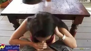 قدم لي الإفطار ثم اركب زبري