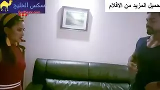 جنس في الصالة: فتاة هندية ذات صدر كبير تمارس الجنس مع مدربها