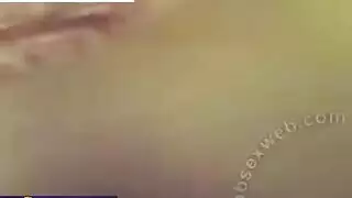 أعطني ذلك القضيب داخلي، تتوسل الجارة العطشة