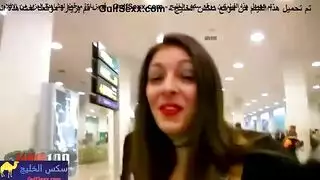 رجل غني يشتري عاهرة مول للعمل الإباحي
