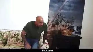 ينيك البنت وامهاوزوجته