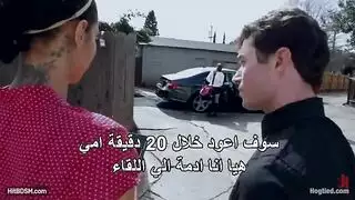 كاهن وقح يمارس الجنس الجماعي العنيف مع الأم وابنتها العاهرتين