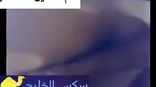 نقود مقابل المؤخرة: زبون يمارس الجنس مع فرج مراهقة ضيق