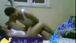 متدربة مراهقة تمارس الجنس بقوة مع شاب توكتوك جامح