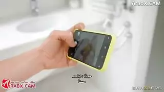زوجة الأب تغوي صديق ابنها لجلسة شرجية عنيفة