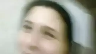 فيلم جماع لشرموطة مصرية: تأخذ القضيب واللسان من عشيقها