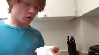 هوس شرجي: بورن عنيف من الخلف