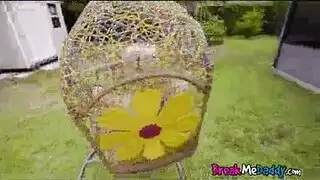 سحب قضيب وتدليل فرج مبلل