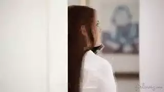 قذف سحاق كس اصبع في الطيز
