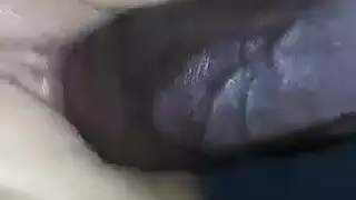 عاهرة محترفة ولدت من قلب محطم
