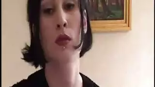 موظفو بنك مثيرون يمارسون الجنس جماعياً مع سمراء مغرية في جنس مكتبي صريح