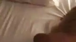 نايمة مع ولدها