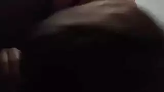 الاعتناء بصديق يعني ابتلاع قضيبه الكبير