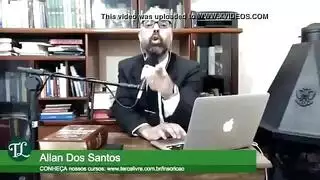 الأصلع يمنح فتاتين مثارتين لعقاً عميقاً حتى يصبحن جميعاً متحمسات جنسياً
