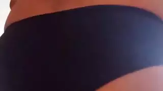 نيك سروال الام